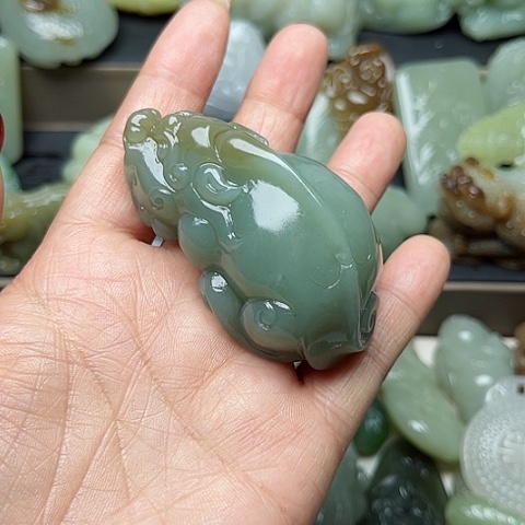 和田玉颈饰未镶嵌听*居