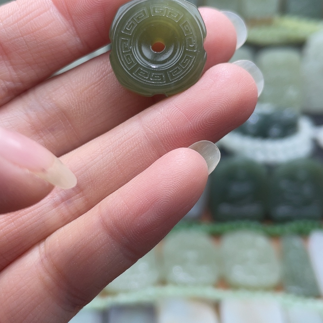 和田玉未镶嵌吊坠(不含链)