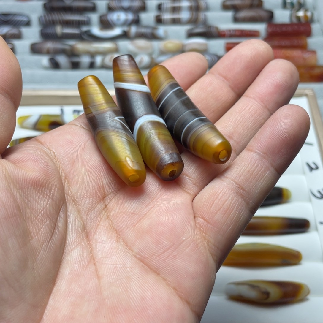 宿***兴玛瑙/玉髓合金珠宝奇石