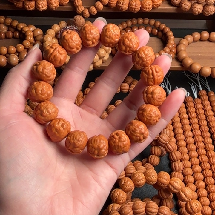 辰***喂猴头核桃手串11111111