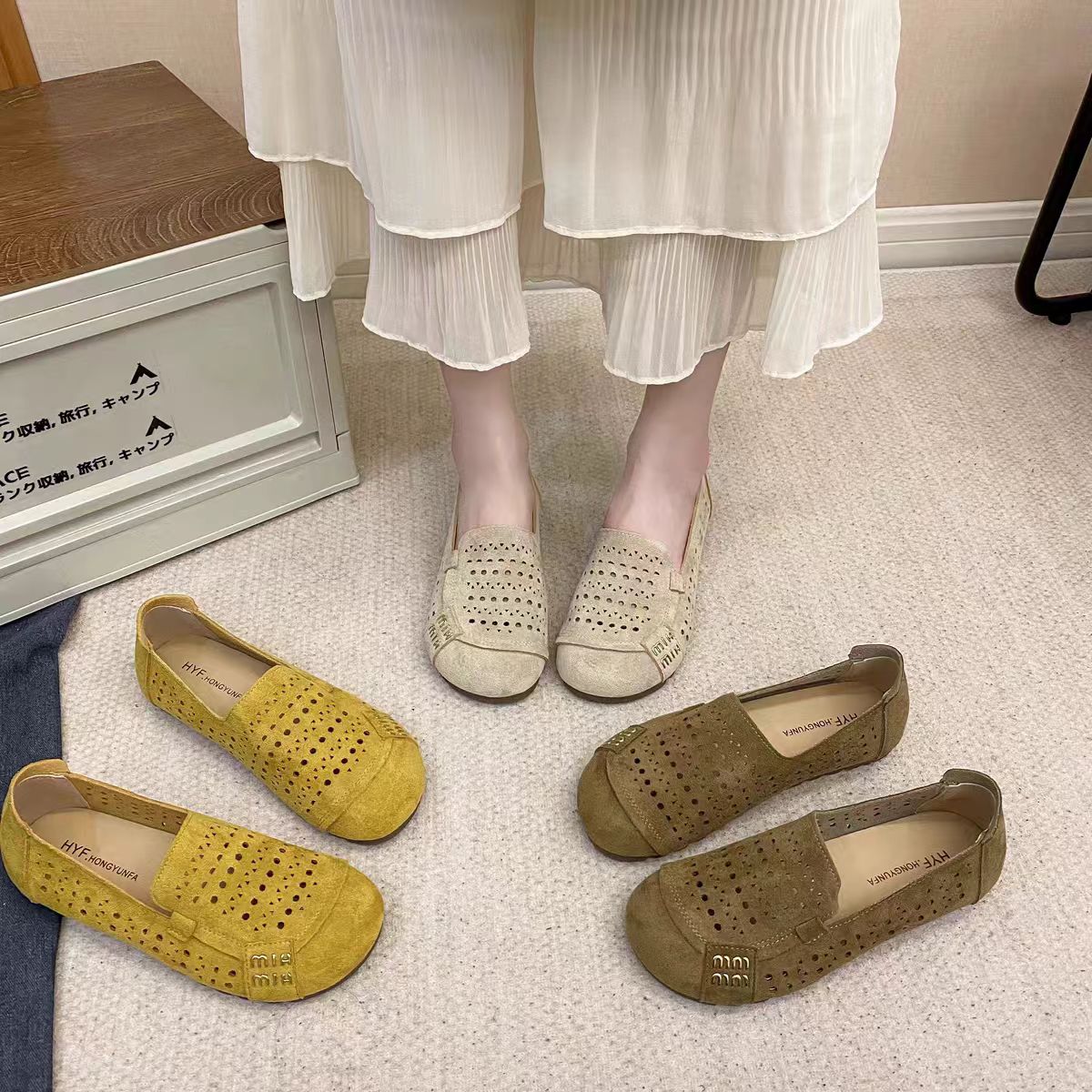 清2025春夏新款一脚蹬透气镂空洞洞鞋磨砂皮皮软底豆豆鞋