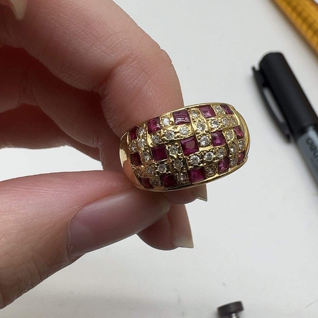 未镶嵌红宝石戒指