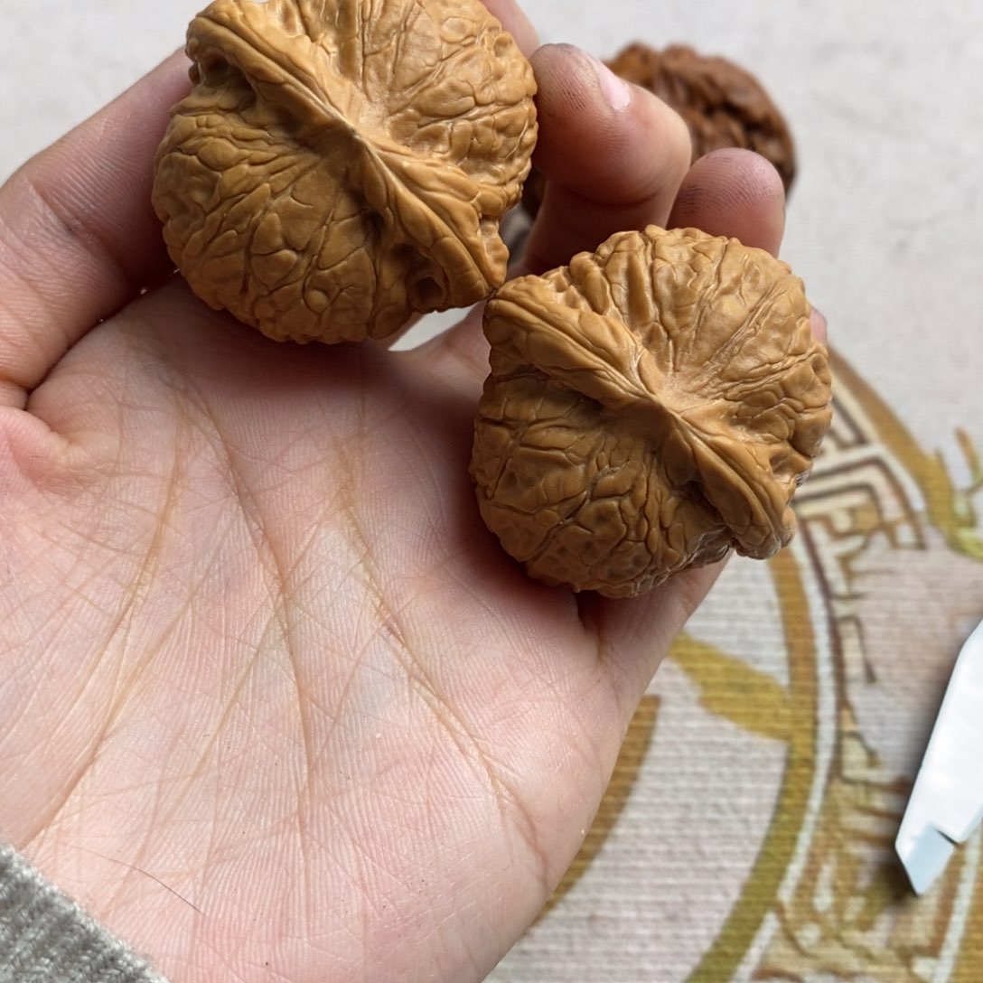文玩核桃把件超**爸乾隆