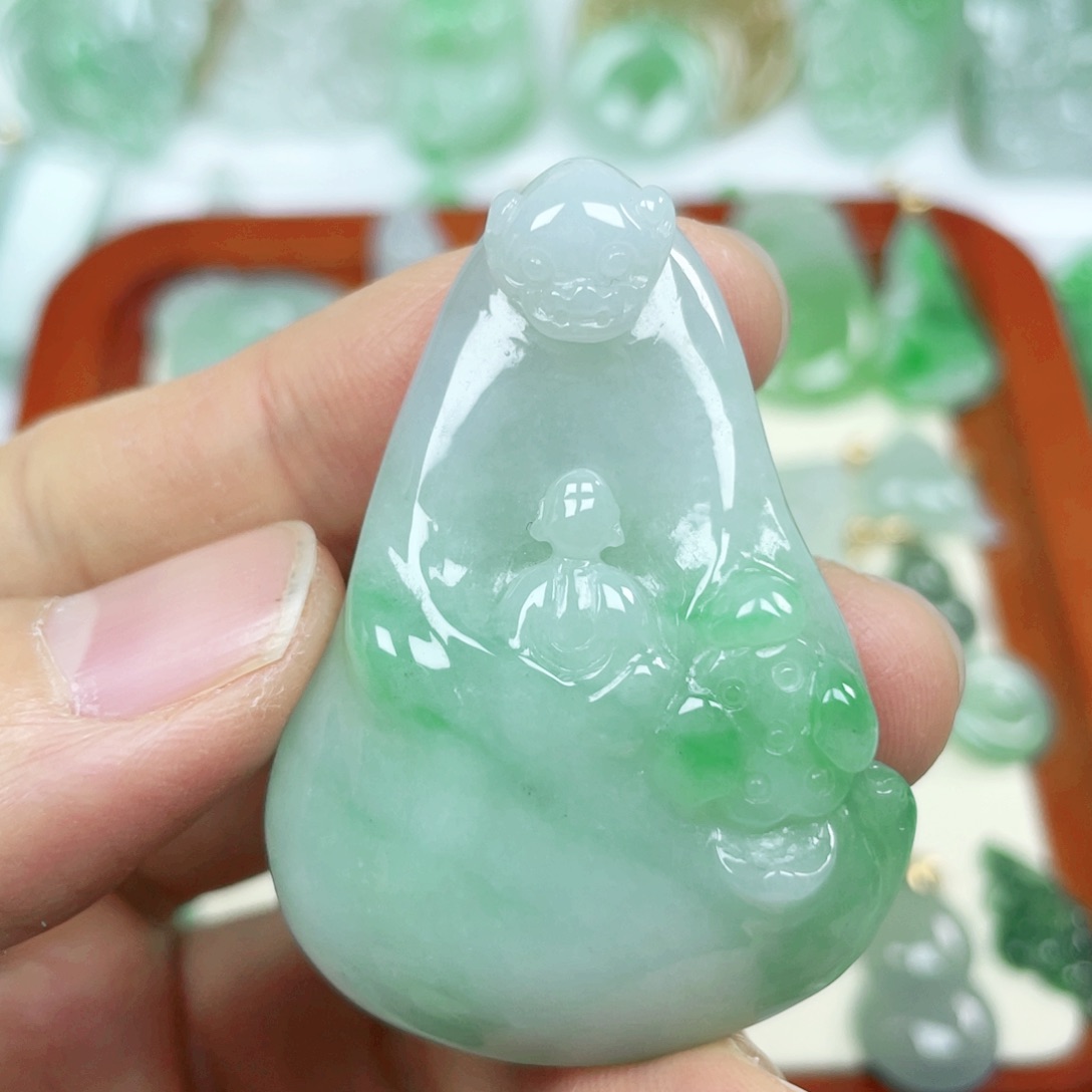 翡翠吊坠(不含链)未镶嵌