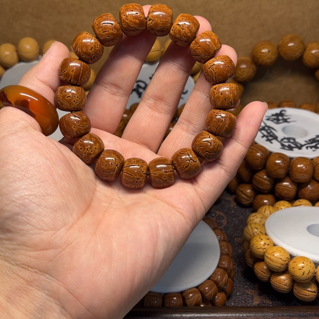 脑纹桃核，树王红魔直切，尺寸15