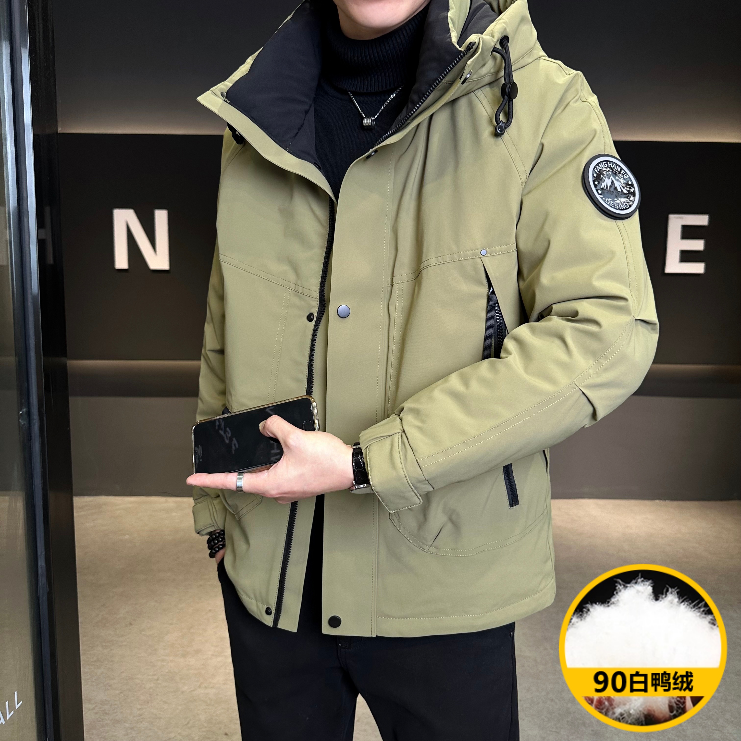 90白鸭绒2025年冬季新款情侣款户外冲锋衣保暖连帽男士羽绒服
