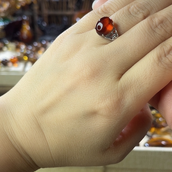 琥珀未镶嵌裸石天然缅甸琥珀