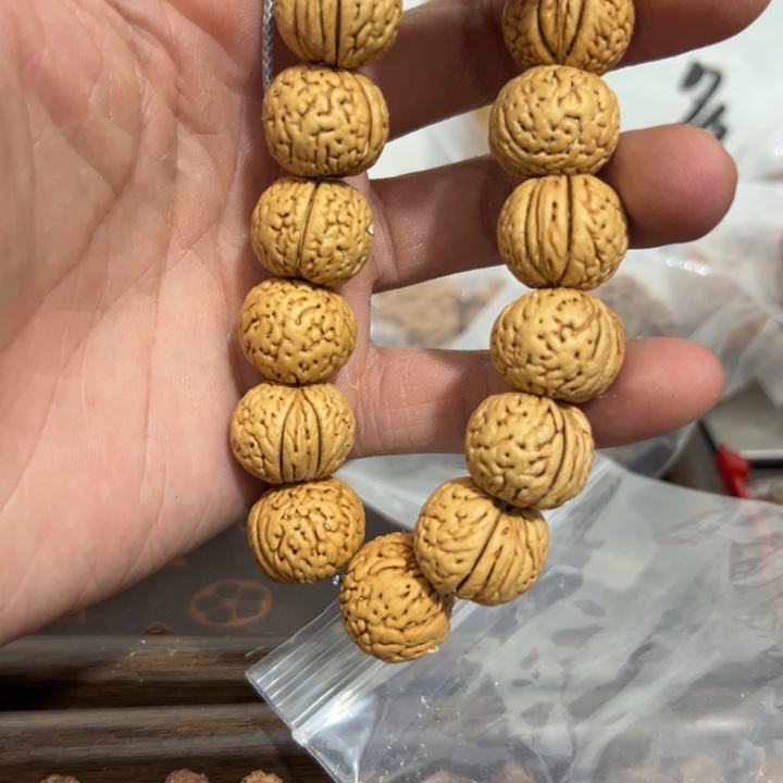 桃核福利款新年快乐