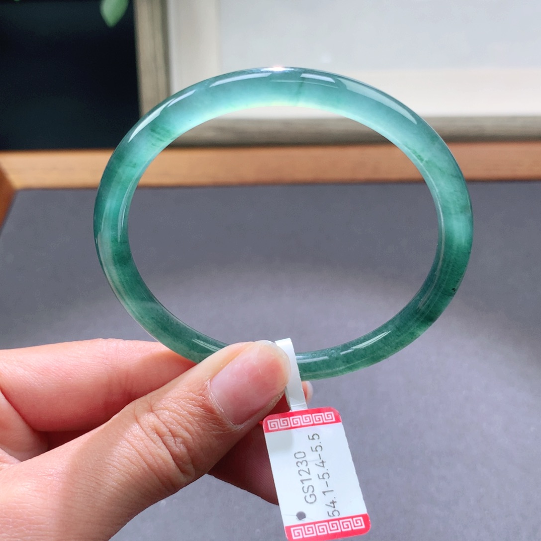 翡翠手镯未镶嵌天然翡翠手镯叮当镯