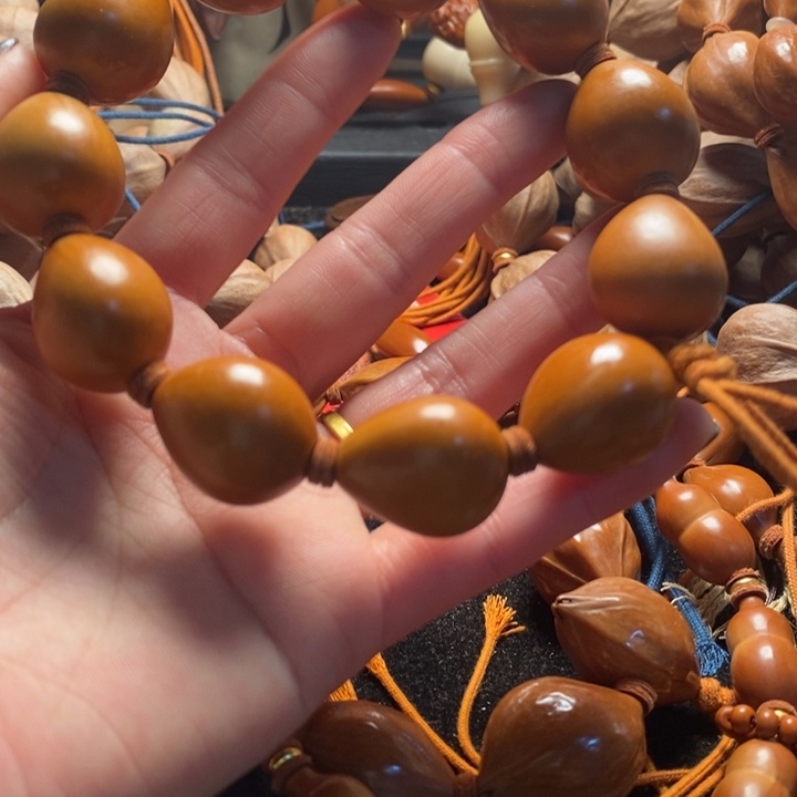 橄榄核手串/手链鸽子蛋