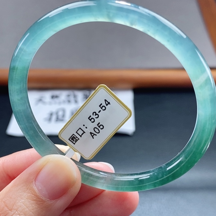 翡翠未镶嵌手镯天然手镯6