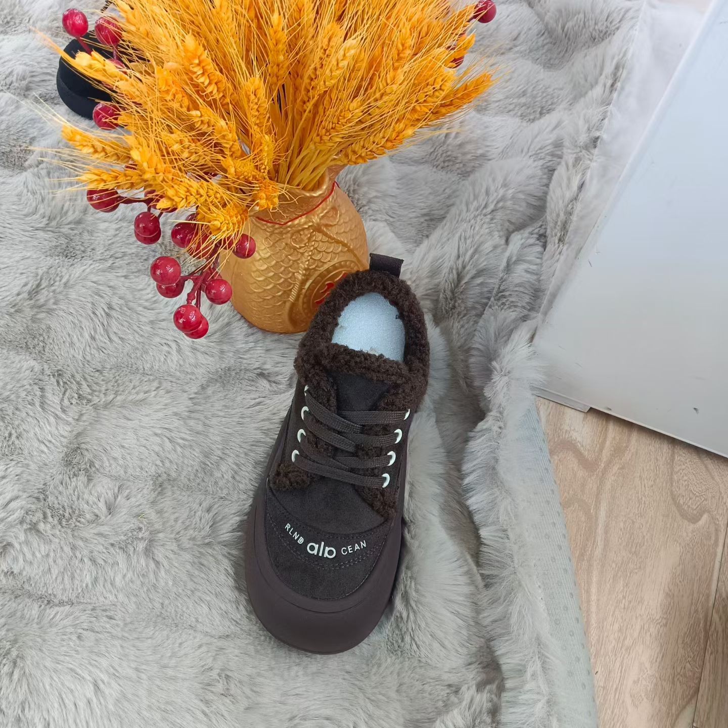 深口纯色系带冬季保暖时尚休闲鞋厚底时尚女鞋女士