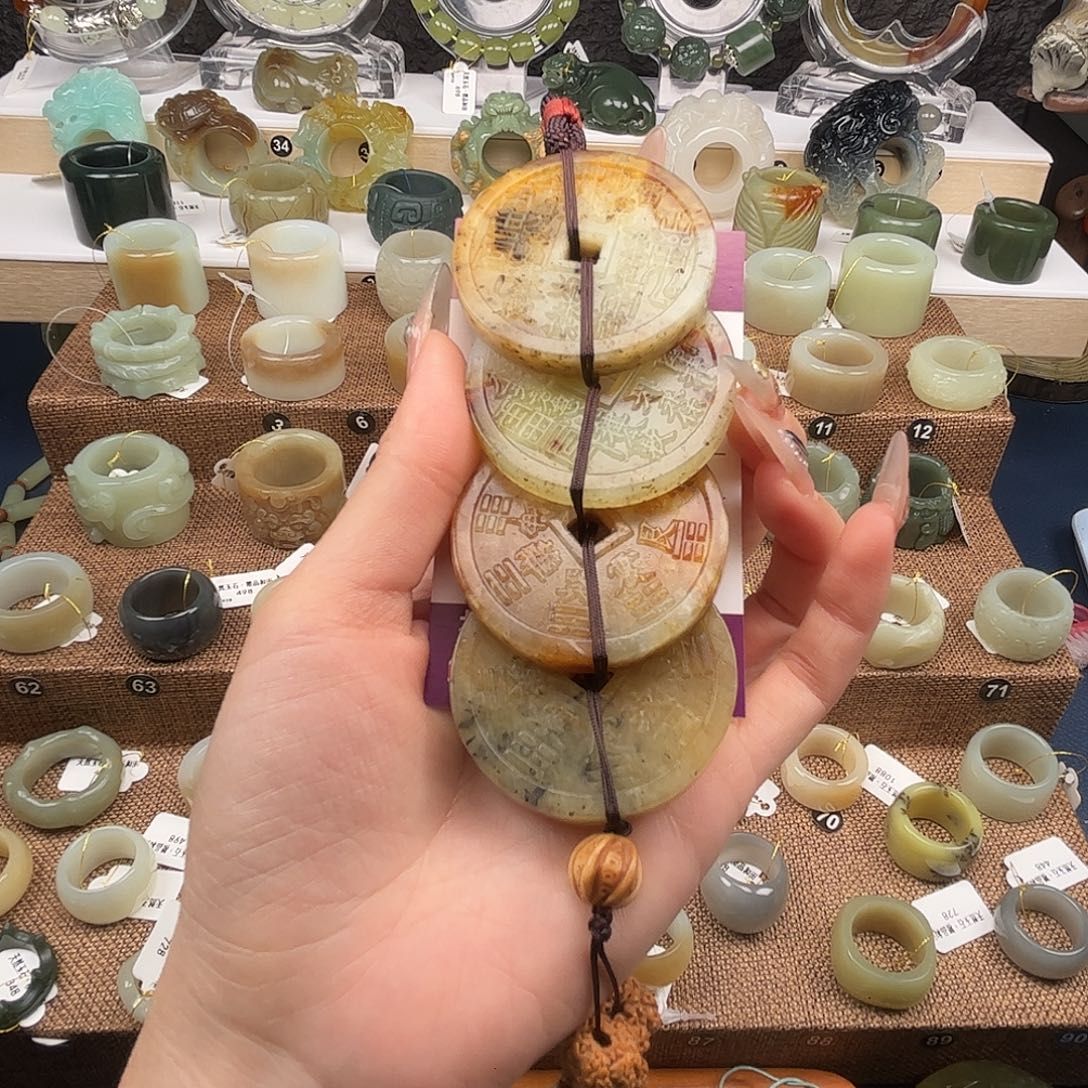 小***爱未镶嵌蛇纹石玉手链