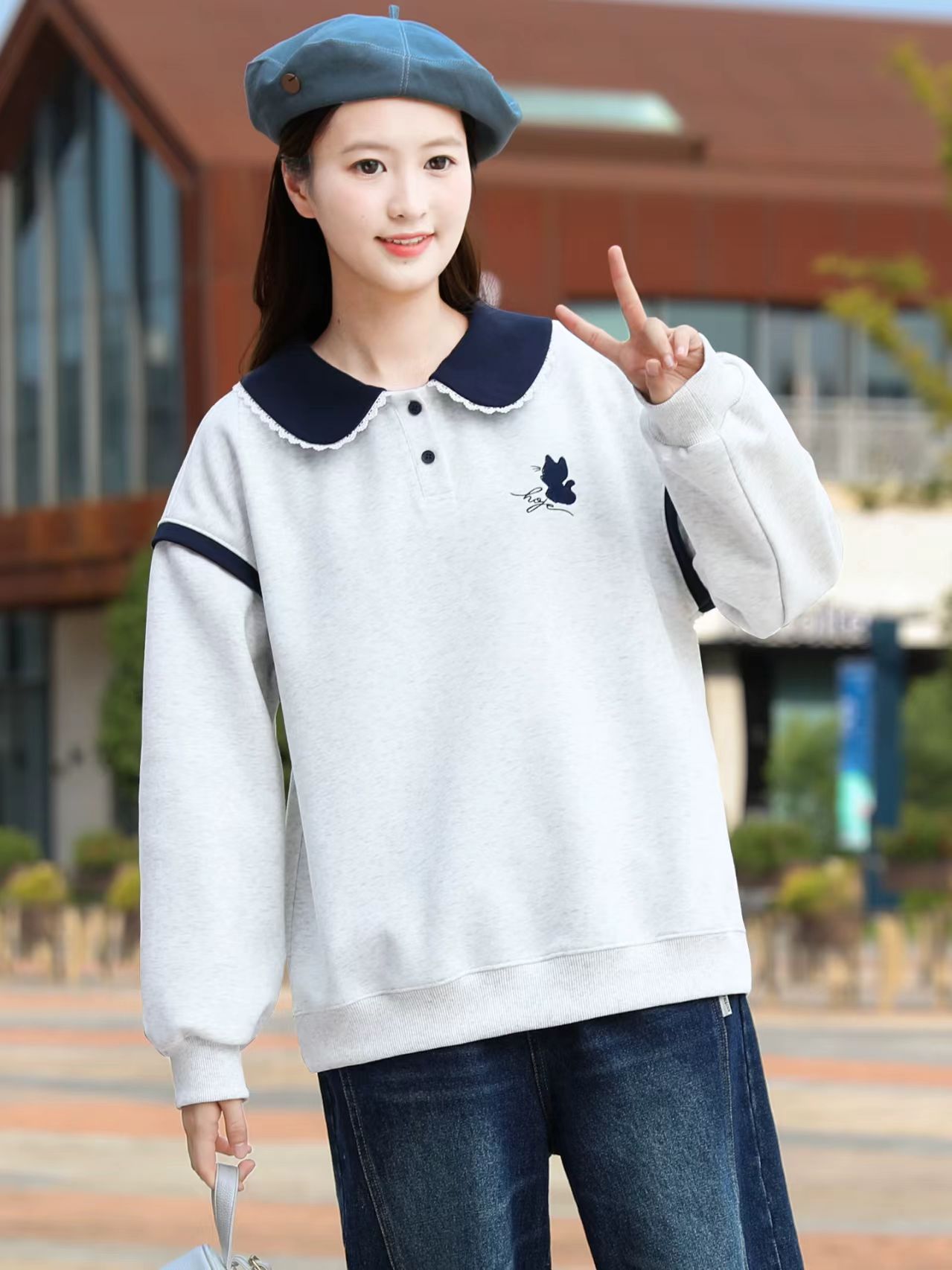 66665 冬款加绒刺绣小猫翻领卫衣