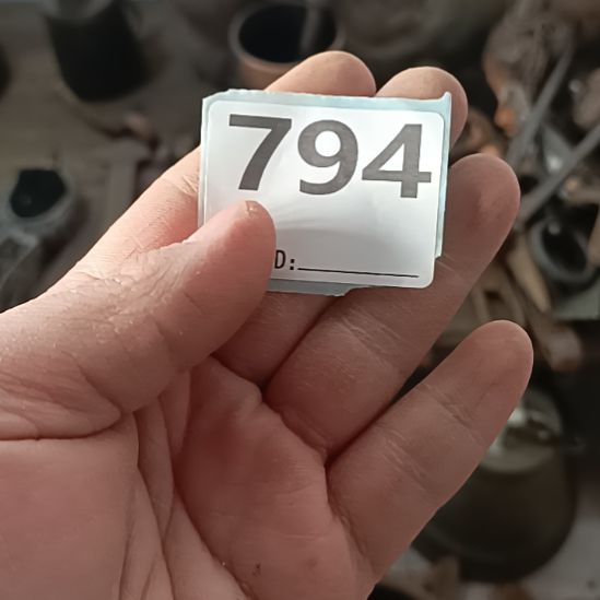 泥***燕铁罐子加两个门环小的