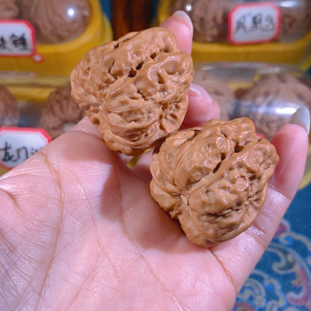 吊坠文玩核桃三角暴力蛙