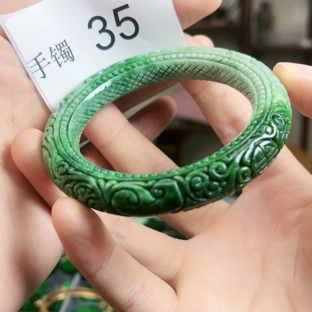 翡翠手镯未镶嵌手镯57.4