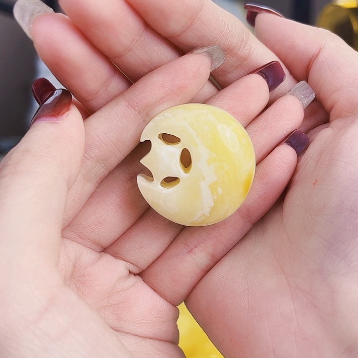 未镶嵌琥珀裸石娇星月吊坠