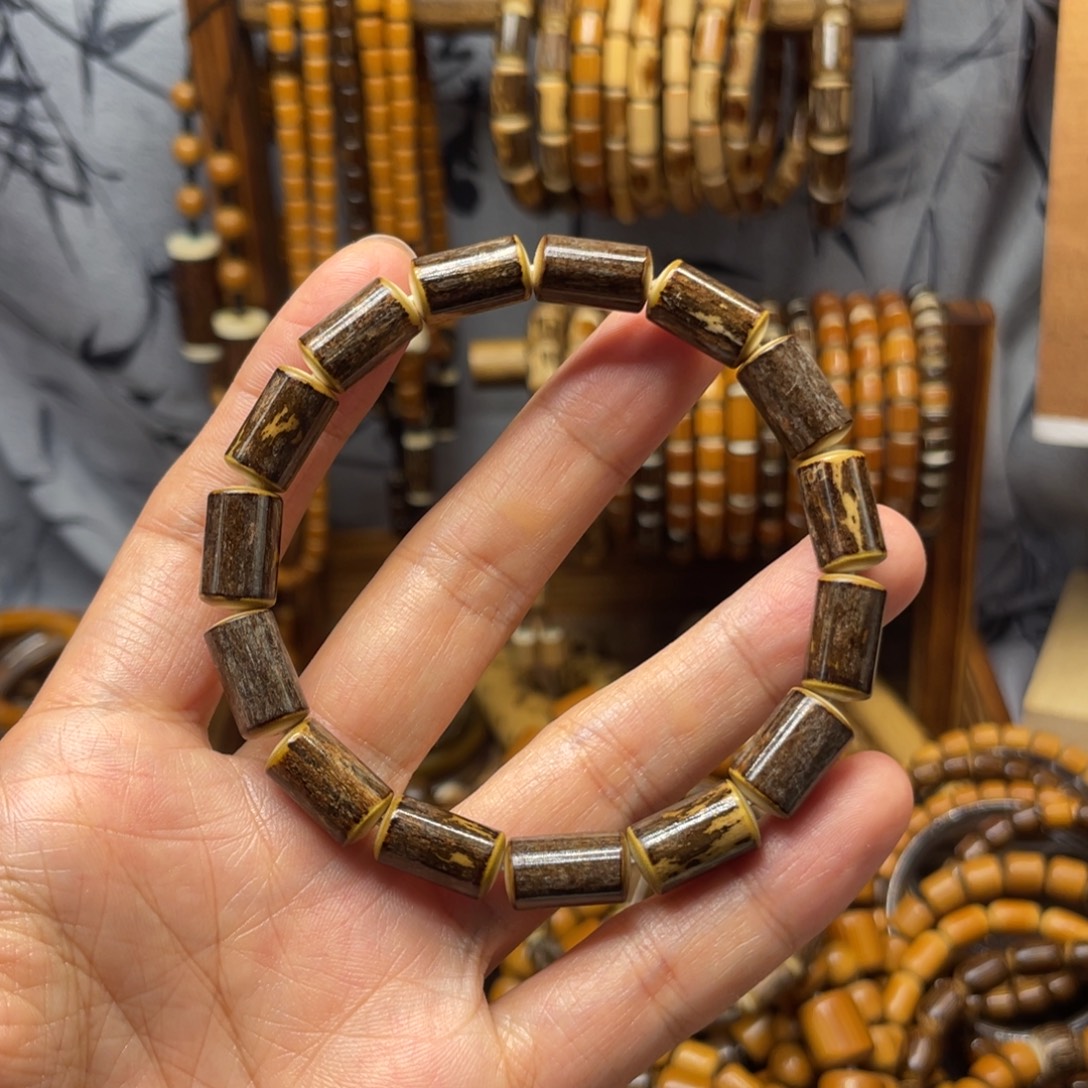 B***e竹0.8湖南梅鹿竹镶嵌款手串