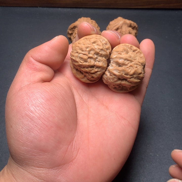 文玩核桃把件38哇哇16