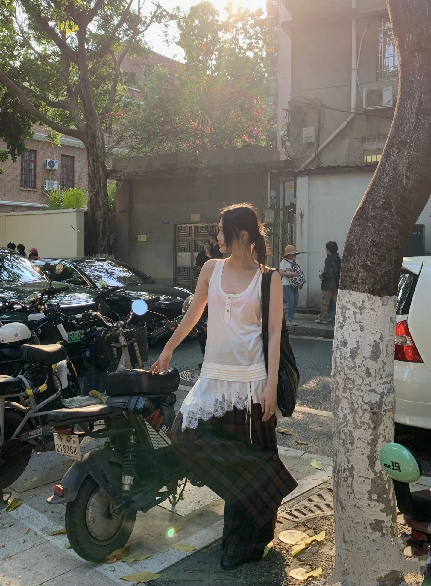 正尾~2025夏新款蕾丝拼接中长款叠穿显瘦背心吊带裙内搭上衣女