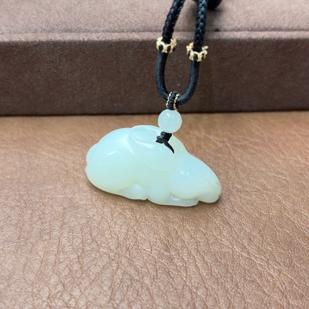 和田玉手工雕刻兔子吊坠送礼物男女通用前途无量