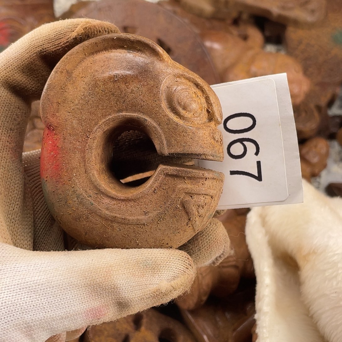 和田玉（糖玉）未镶嵌挂件