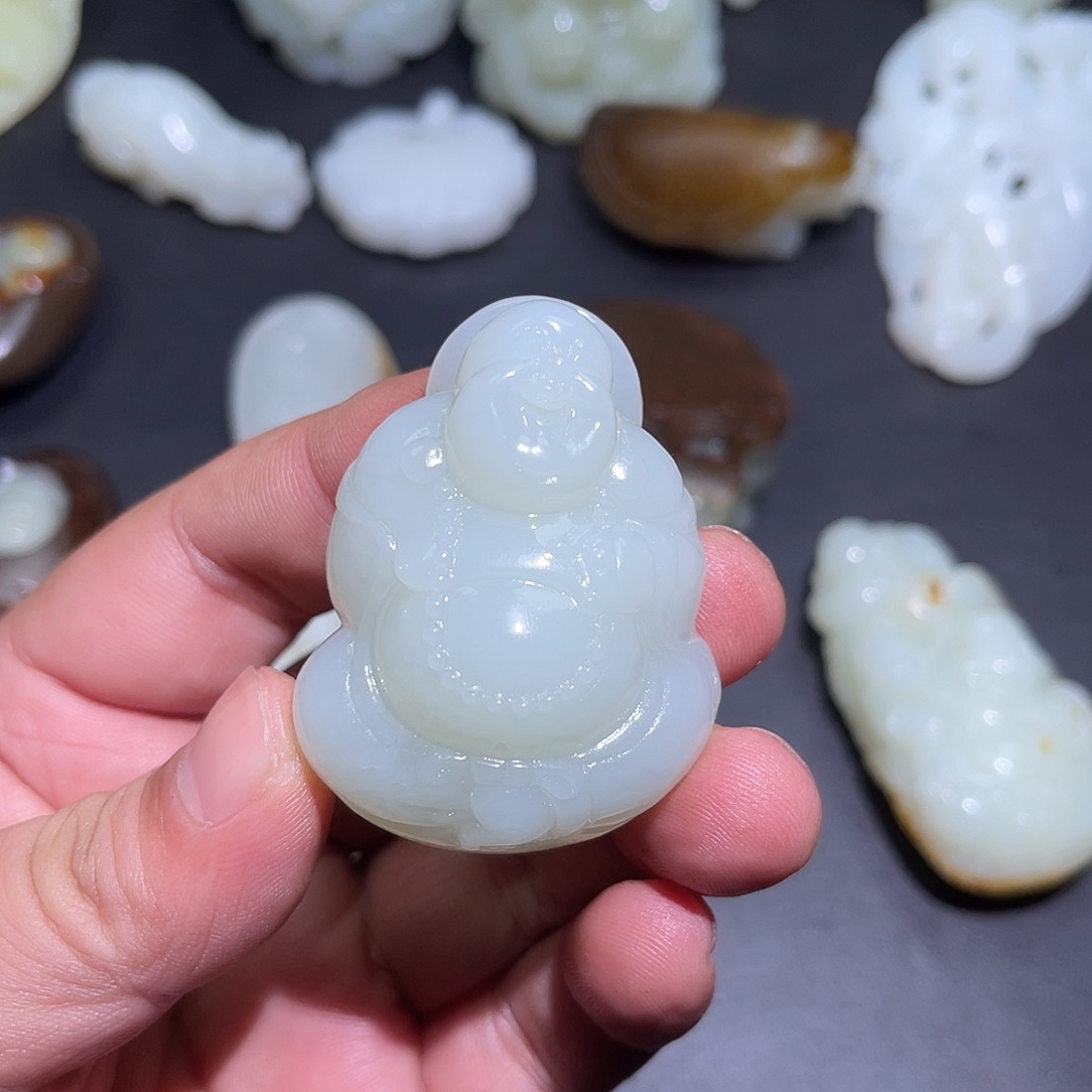 和田玉未镶嵌挂件