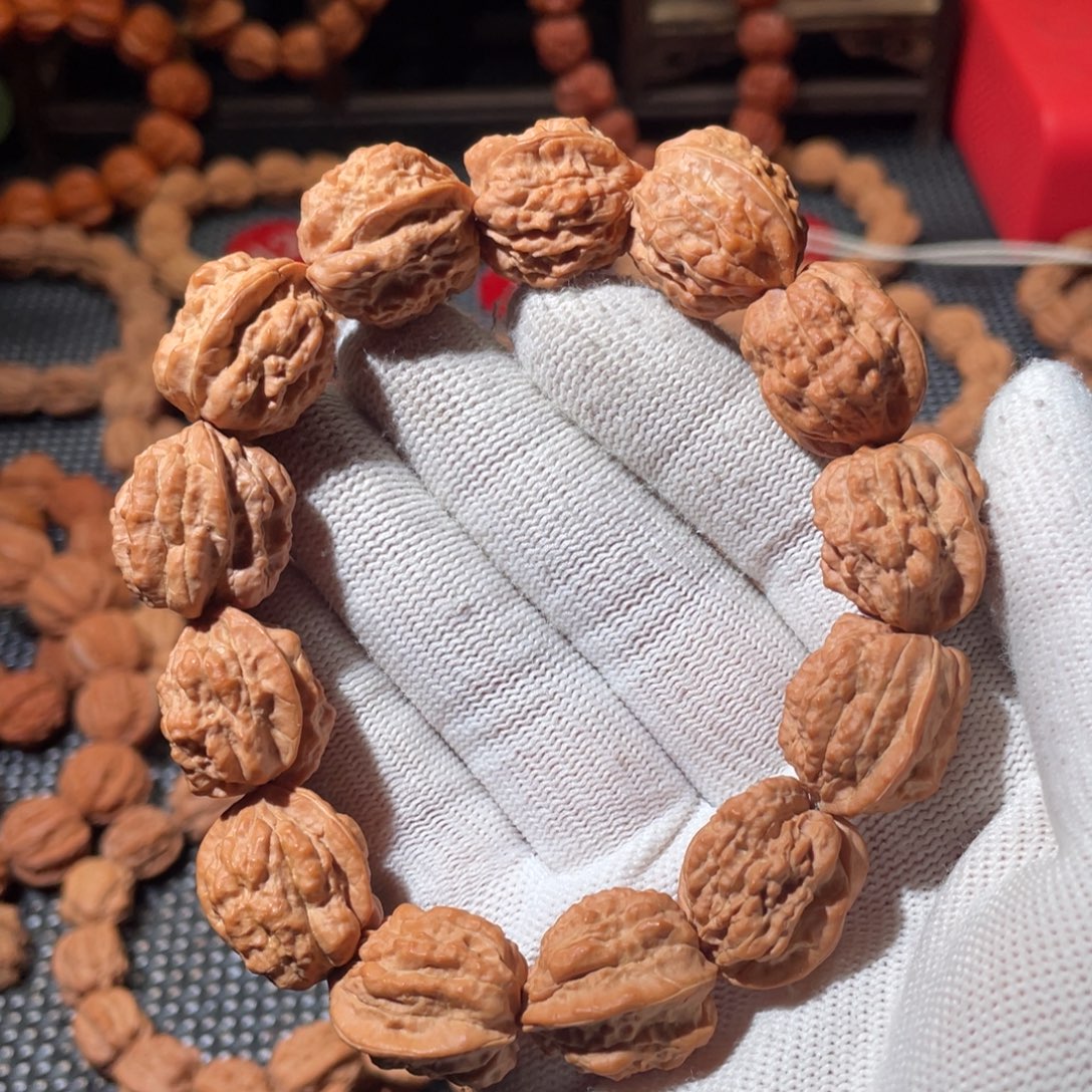 十***间文玩核桃手串嵩山蛤蟆头肌肉大肥蛙