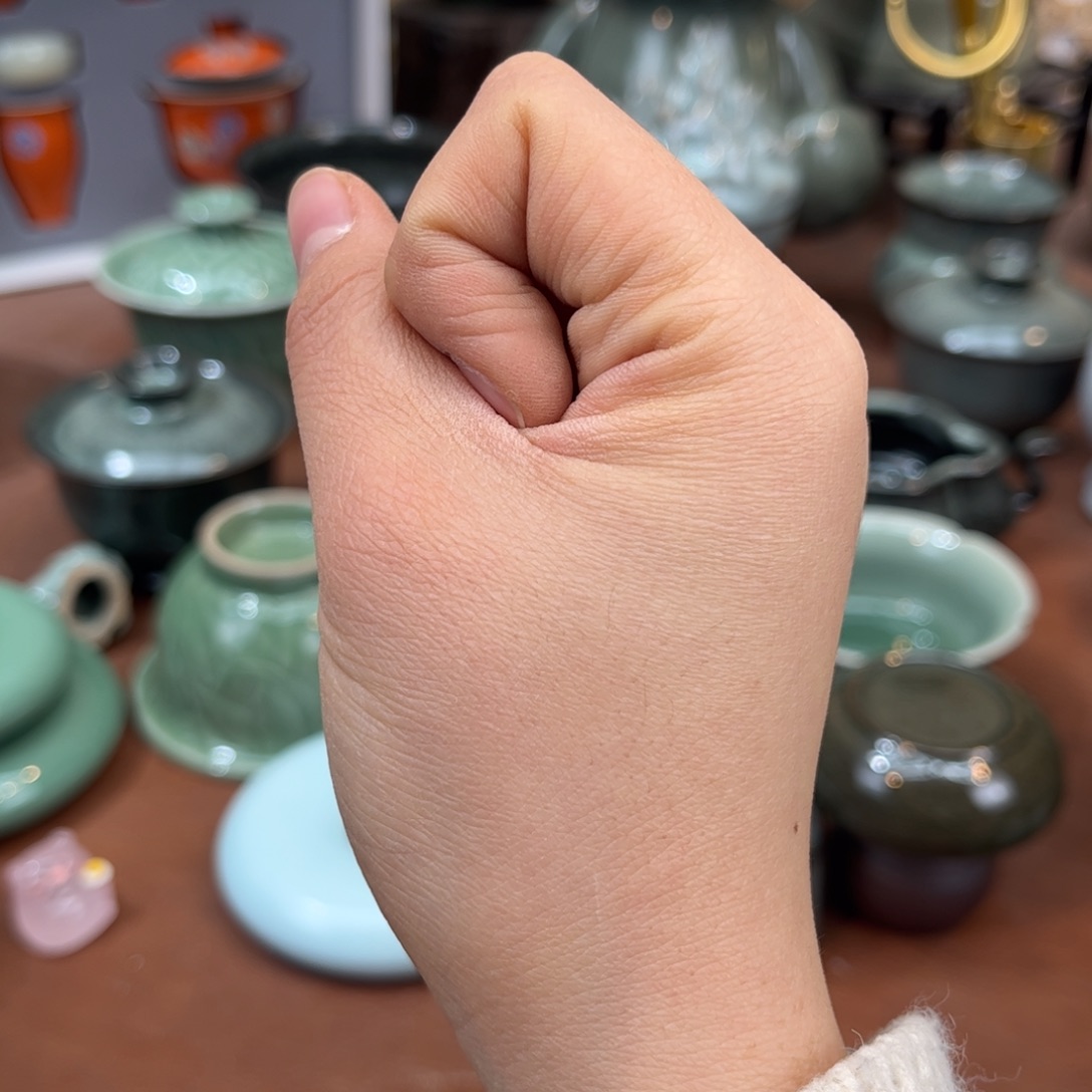 杯石****5哈哈哈哈哈哈哈哈哈哈哈哈哈微瑕