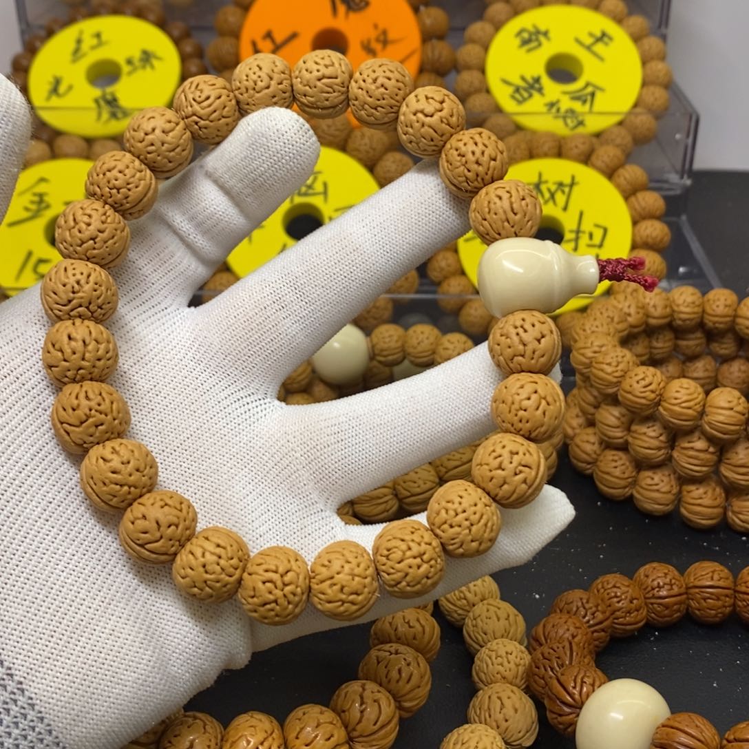 桃核手串野生红魔金豆桃核手持