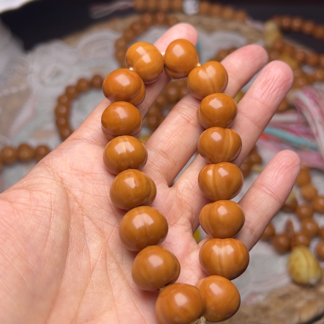 吊坠猴头核桃pitao shouchi 