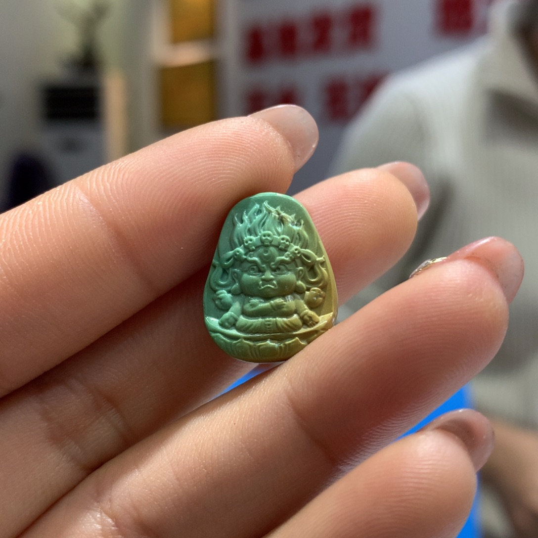 绿松石配饰未镶嵌