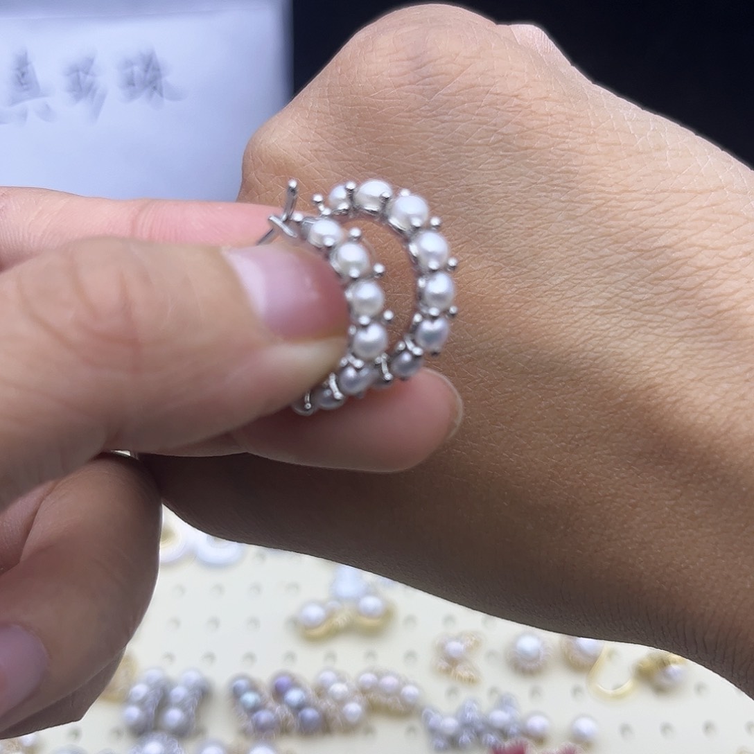 淡水珍珠耳饰合金银