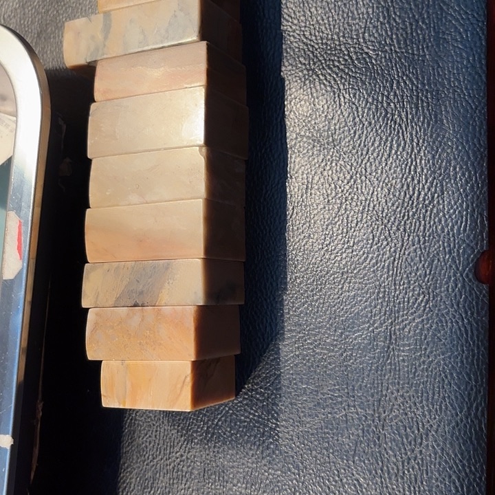 盒***1昌化石10个……………………..