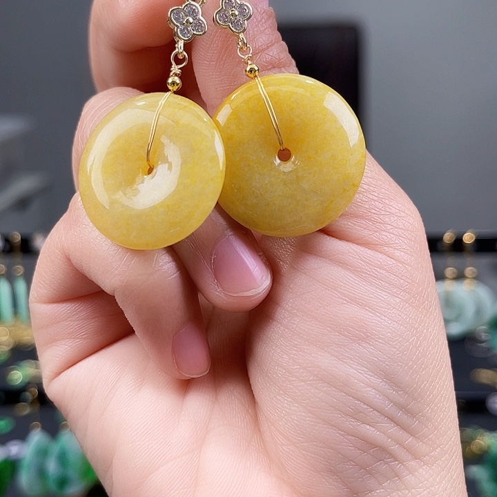 翡翠耳饰未镶嵌饰品