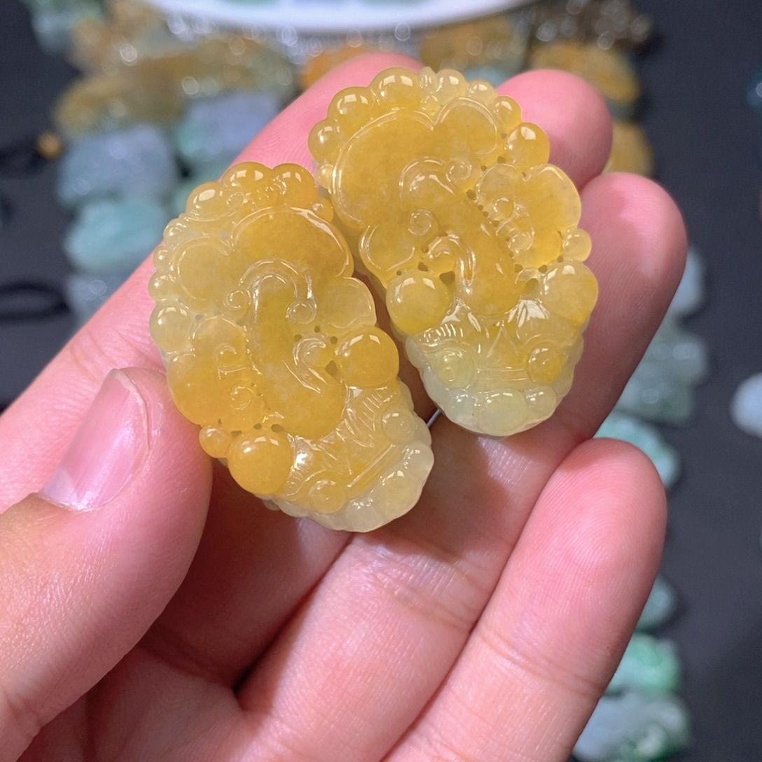 翡翠未镶嵌颈饰翡翠貔貅