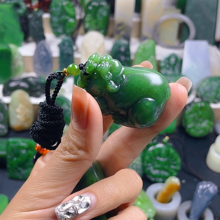 『***』和田玉未镶嵌珠宝半成品