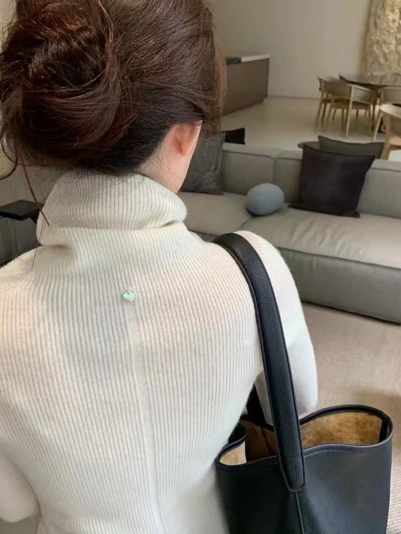 QIANRH-1531堆堆领纯色多巴胺修身全羊毛针织打底衫