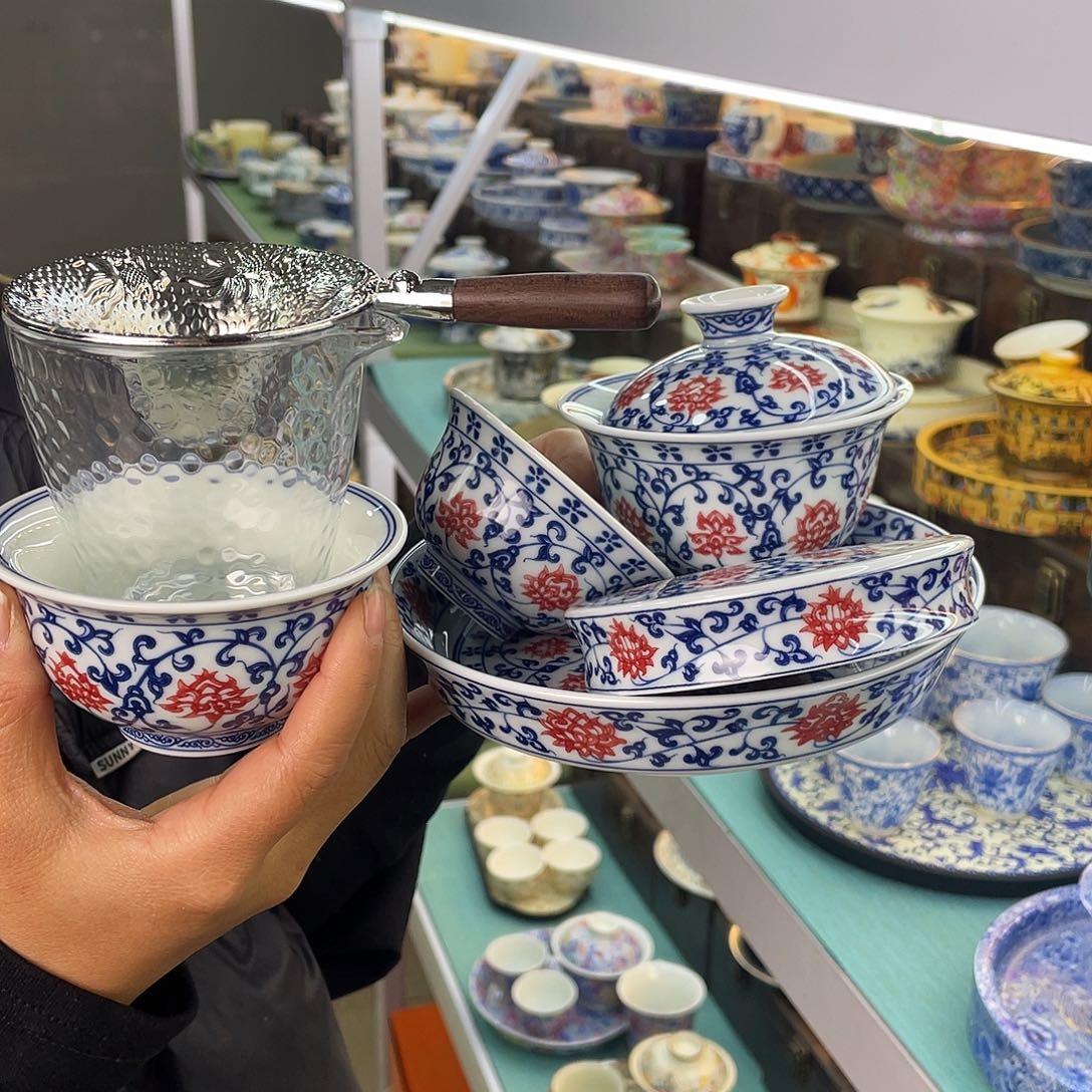 祝我们成为更好的人