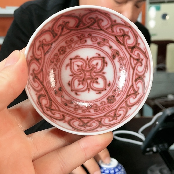 景德镇青花釉里红杯子