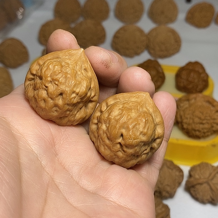 文玩核桃把件鱼*秒34.5尺，古蟾