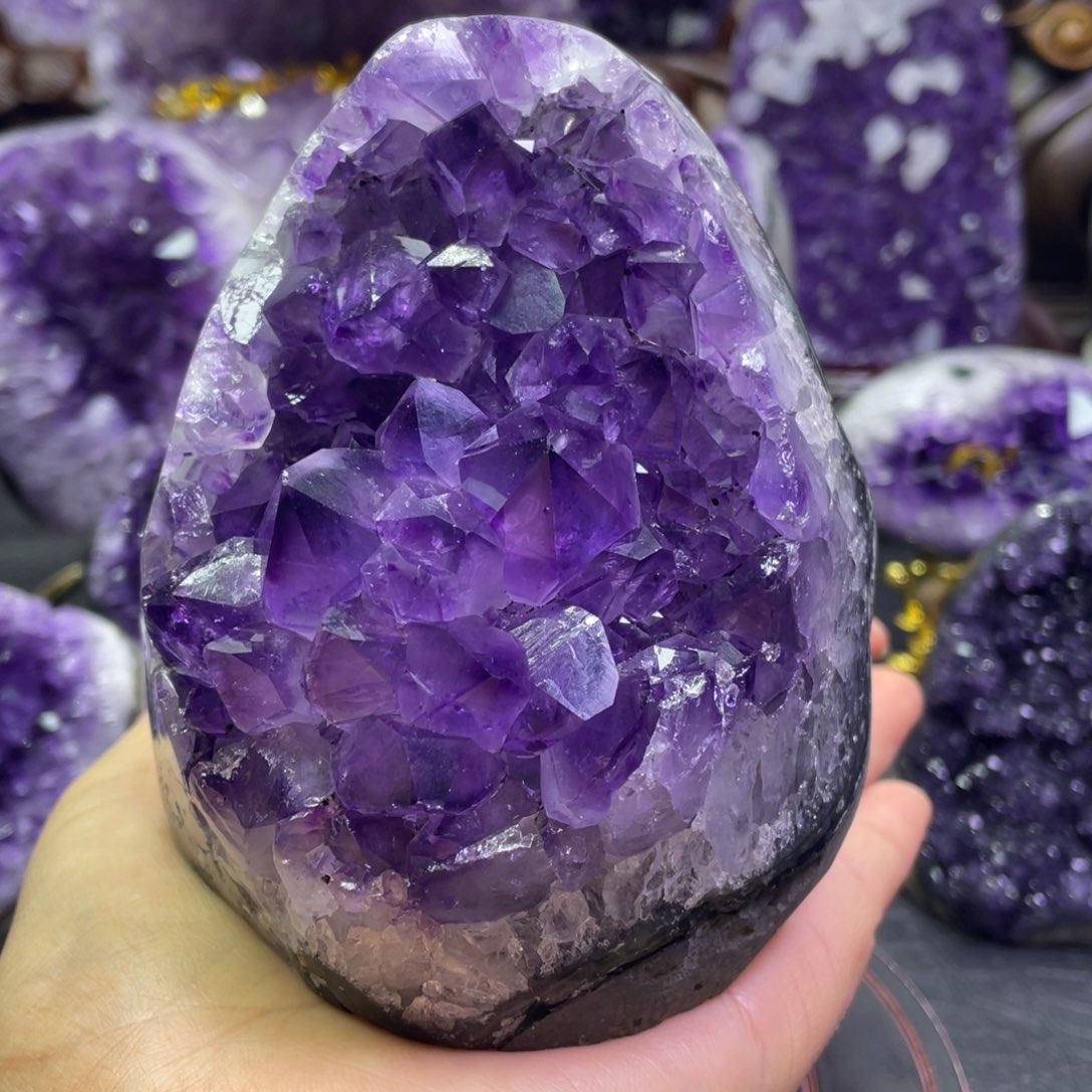 姑****紫晶大型摆件（非配饰）未镶嵌