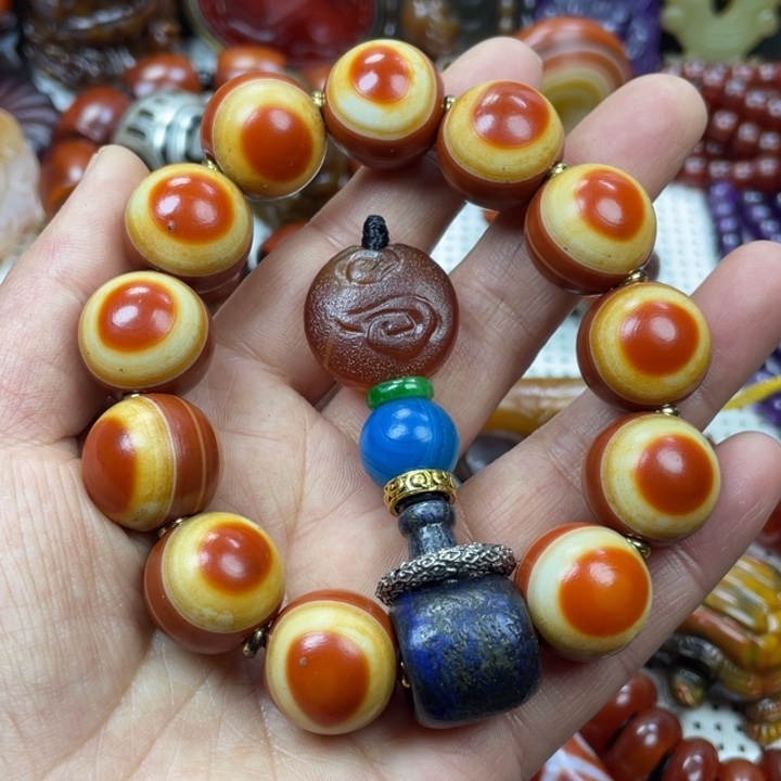 玛瑙/玉髓颈饰未镶嵌贝*