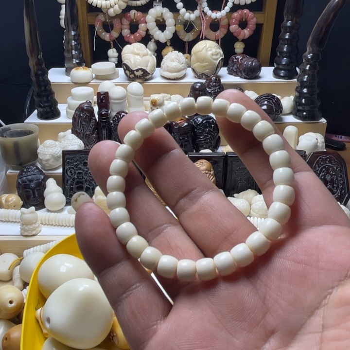 榴**返象牙果雕刻直切手串