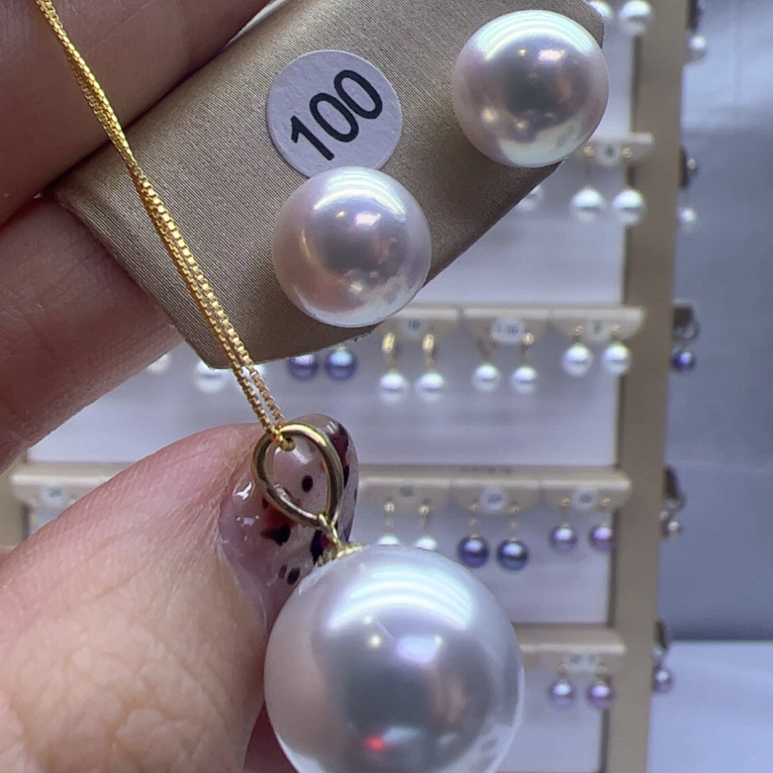 淡水珍珠吊坠(赠链)18K金镶嵌