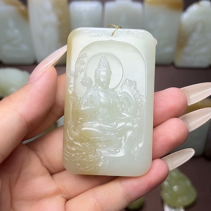 和田玉未镶嵌颈饰