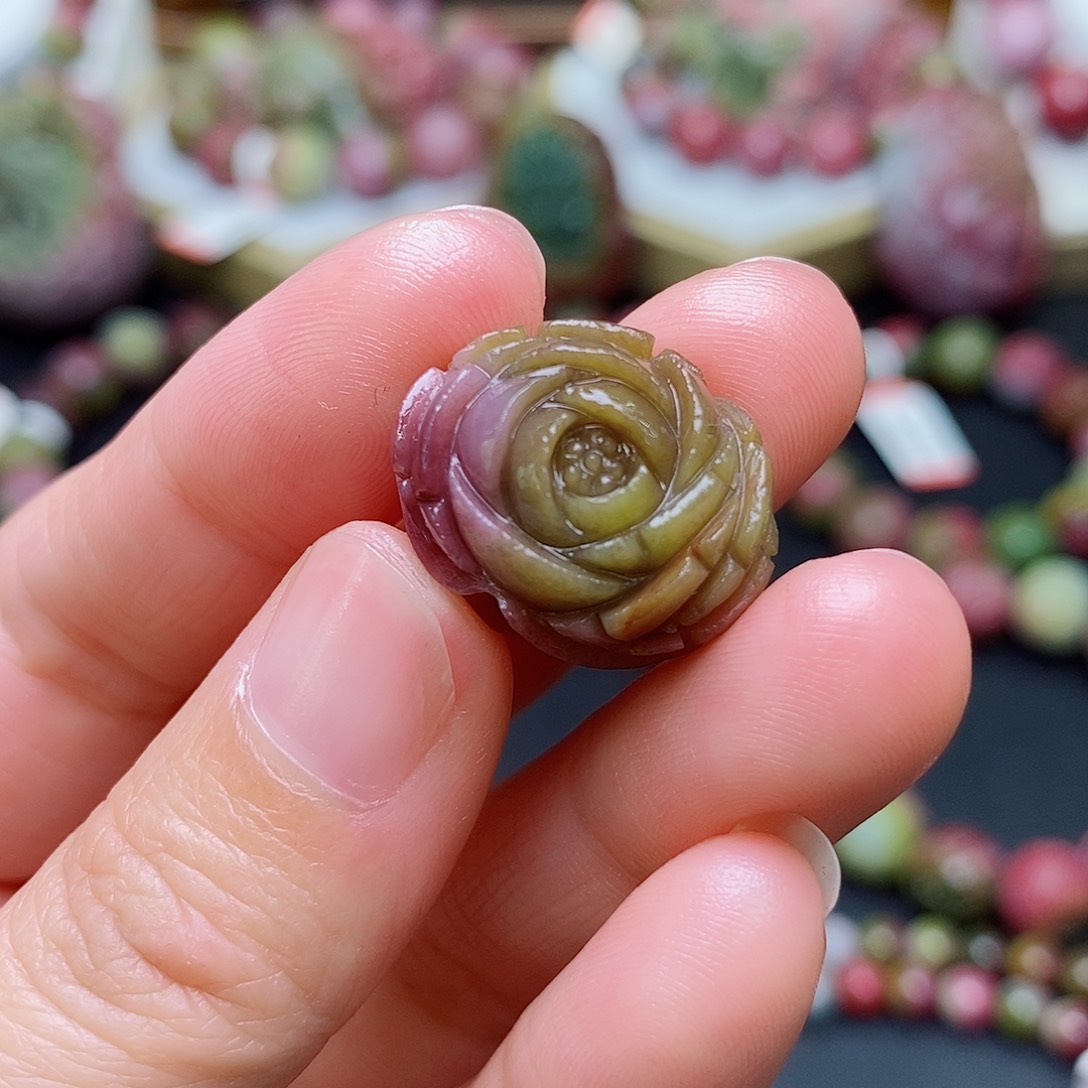 玛瑙/玉髓珠宝奇石未镶嵌盐源玛瑙定制