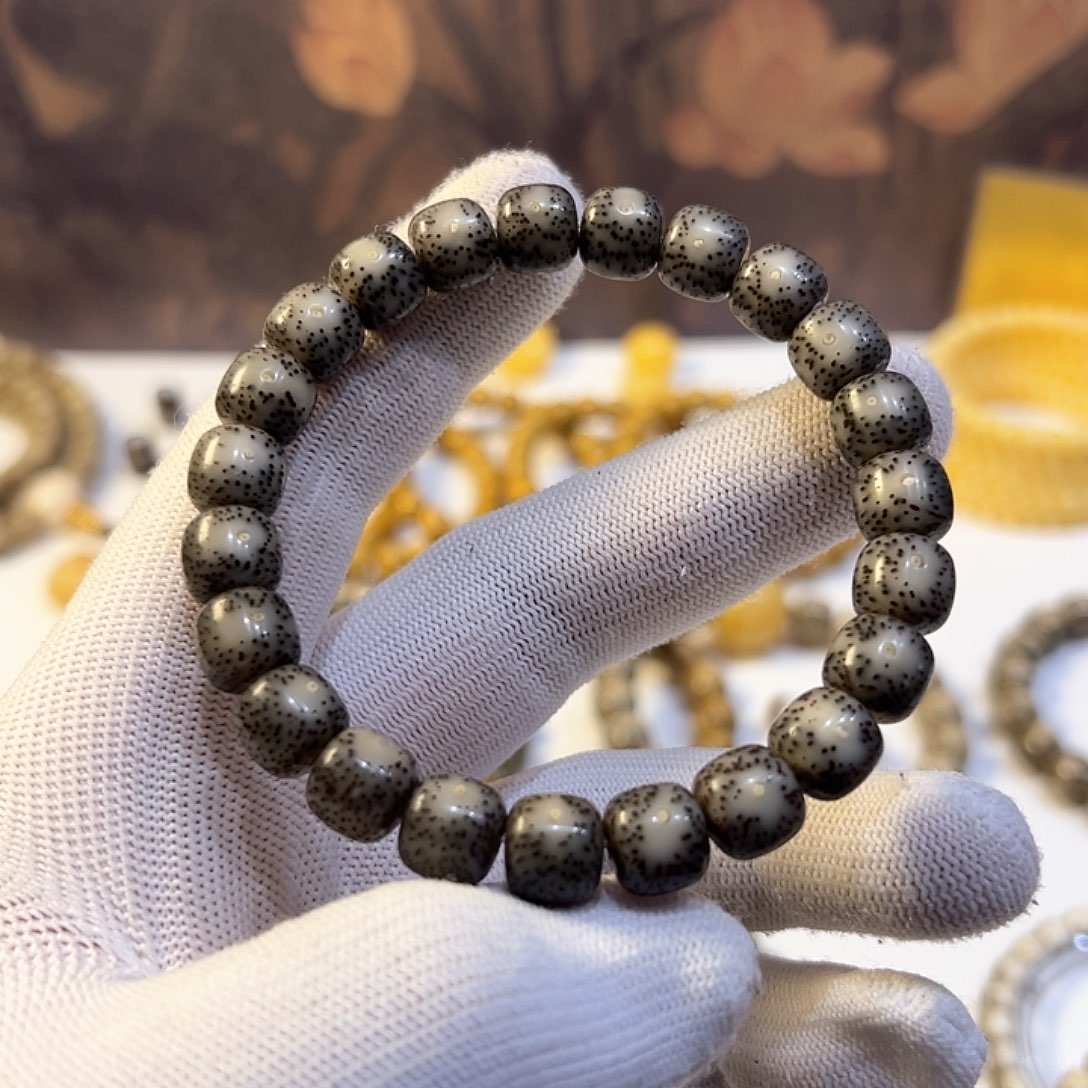 黑冰星月菩提石玉料单圈