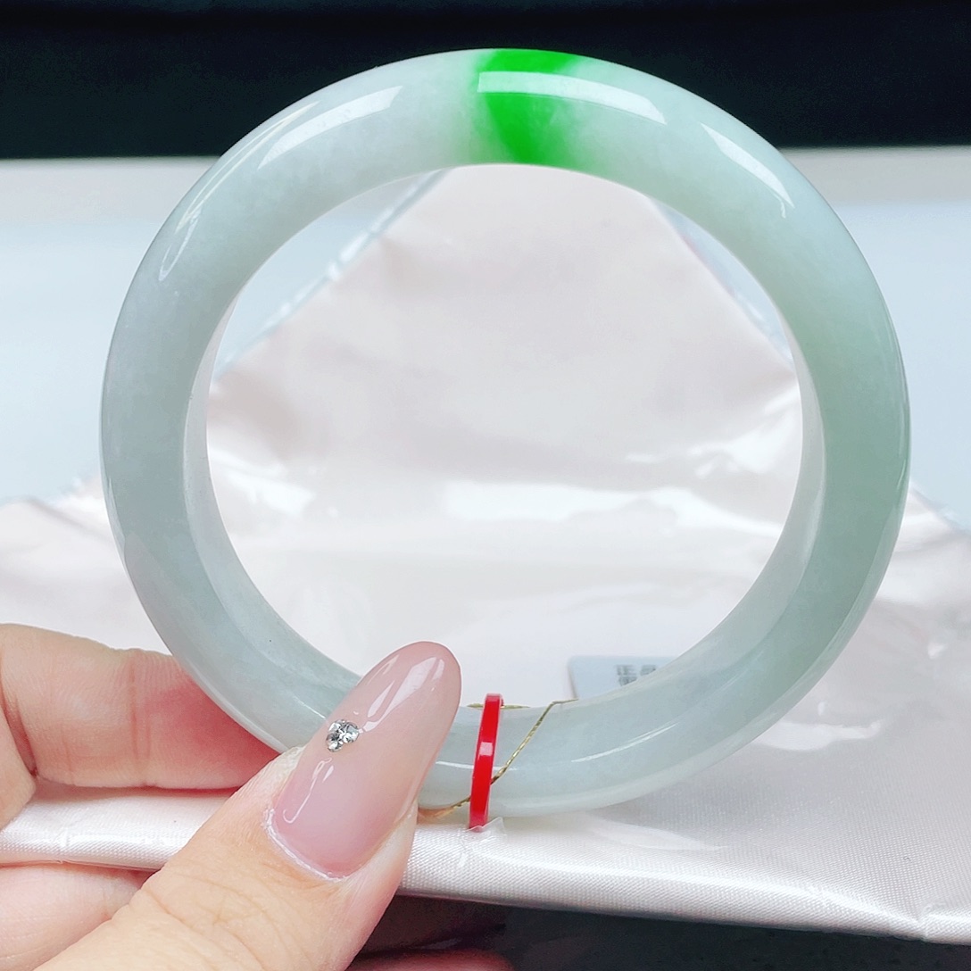 翡翠未镶嵌手镯 正圈60+